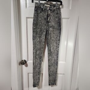 Women's aphrodite high waisted black/White skinny jeans Size 3